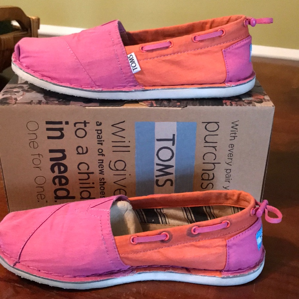 Toms pink and orange canvas shoes